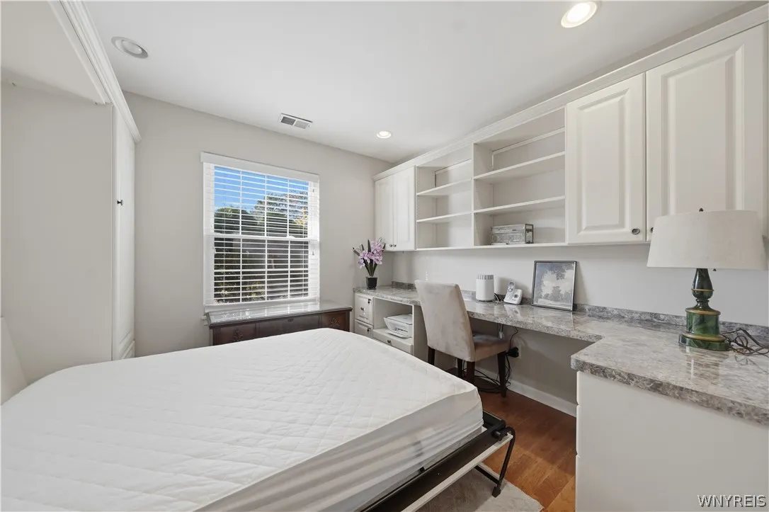 1 Hickory Hill Road D, Amherst, New York 14221, Amherst, New York 14221, 2 Bedroom Bedrooms, 5 Room Rooms,2 BathroomBathrooms,Residential,For Sale,1 Hickory Hill Road D, Amherst, New York 14221,0,B1724809