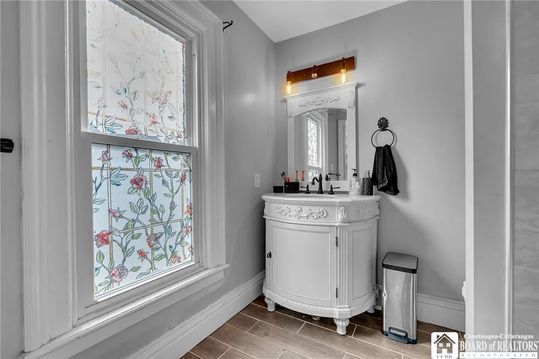 34 Juniper Street, Lockport City, New York 14094, Lockport City, New York 14094, 3 Bedroom Bedrooms, 8 Room Rooms,1 BathroomBathrooms,Residential,For Sale,34 Juniper Street, Lockport City, New York 14094,0,R1725136