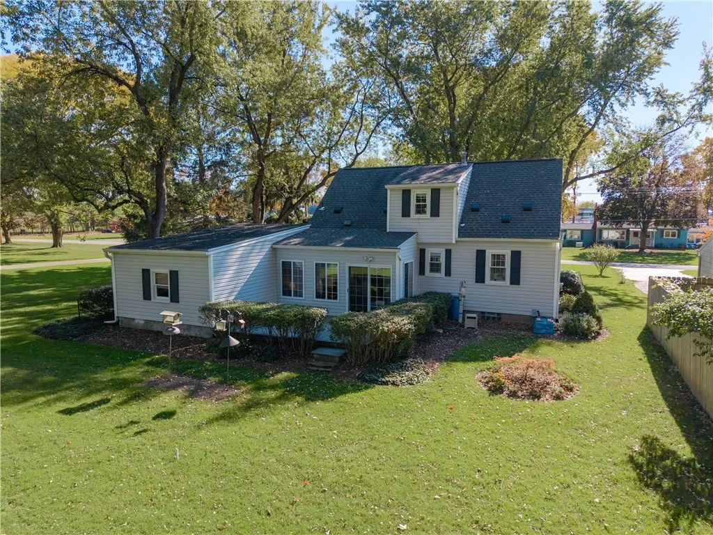 108 Country Lane, Penfield, New York 14526, Penfield, New York 14526, 4 Bedroom Bedrooms, 8 Room Rooms,1 BathroomBathrooms,Residential,For Sale,108 Country Lane, Penfield, New York 14526,0,R1724682