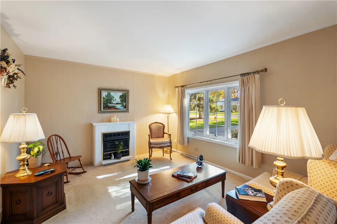 108 Country Lane, Penfield, New York 14526, Penfield, New York 14526, 4 Bedroom Bedrooms, 8 Room Rooms,1 BathroomBathrooms,Residential,For Sale,108 Country Lane, Penfield, New York 14526,0,R1724682