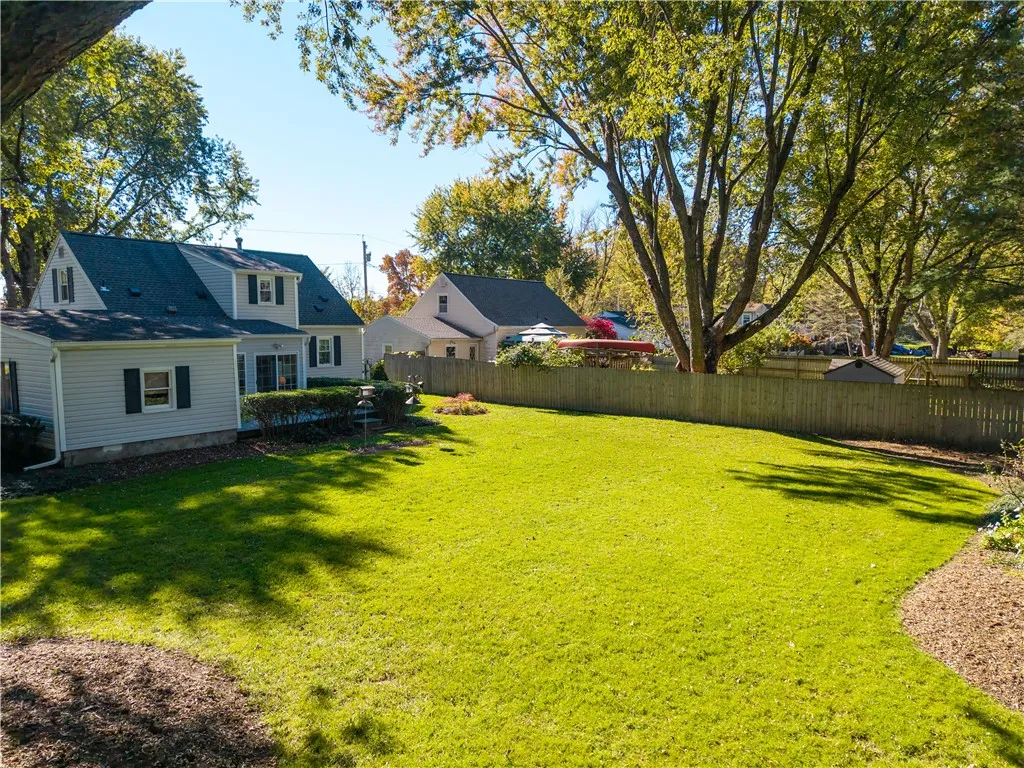 108 Country Lane, Penfield, New York 14526, Penfield, New York 14526, 4 Bedroom Bedrooms, 8 Room Rooms,1 BathroomBathrooms,Residential,For Sale,108 Country Lane, Penfield, New York 14526,0,R1724682