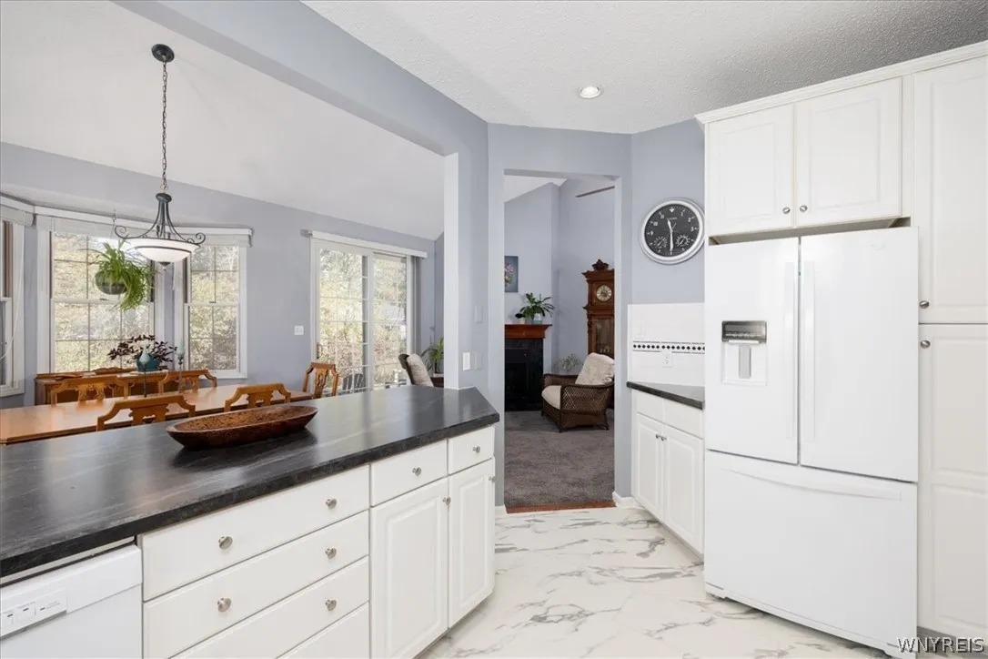 3011-l#23 Cloverbank Road, Hamburg, New York 14075, Hamburg, New York 14075, 3 Bedroom Bedrooms, 6 Room Rooms,2 BathroomBathrooms,Residential,For Sale,3011-l#23 Cloverbank Road, Hamburg, New York 14075,0,B1725073