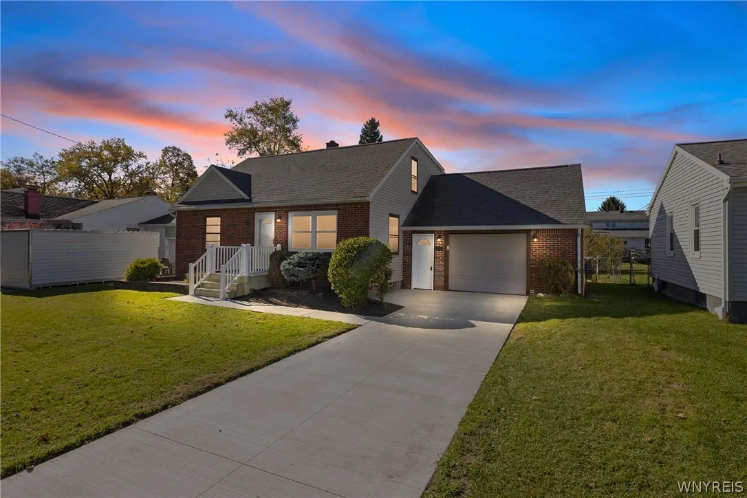 16 Singer Drive, West Seneca, New York 14224, West Seneca, New York 14224, 4 Bedroom Bedrooms, 6 Room Rooms,1 BathroomBathrooms,Residential,For Sale,16 Singer Drive, West Seneca, New York 14224,0,B1725035