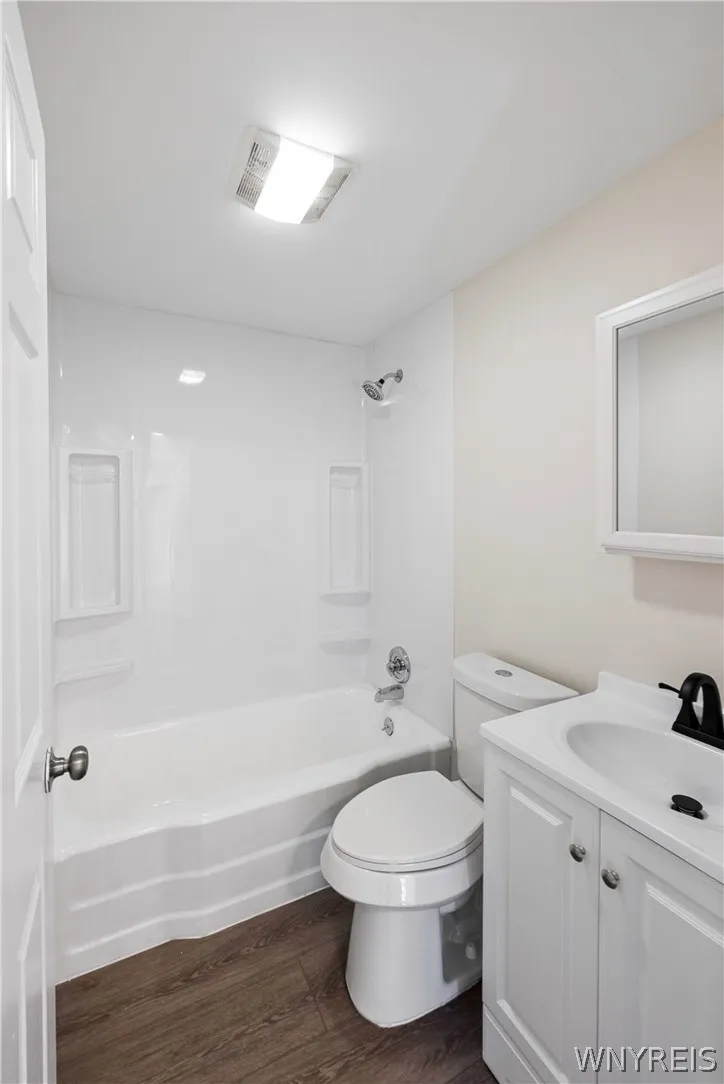 16 Singer Drive, West Seneca, New York 14224, West Seneca, New York 14224, 4 Bedroom Bedrooms, 6 Room Rooms,1 BathroomBathrooms,Residential,For Sale,16 Singer Drive, West Seneca, New York 14224,0,B1725035
