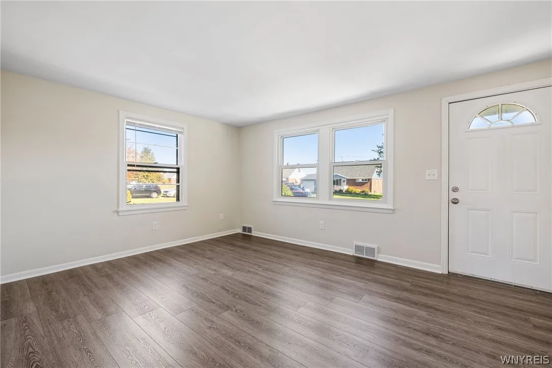 16 Singer Drive, West Seneca, New York 14224, West Seneca, New York 14224, 4 Bedroom Bedrooms, 6 Room Rooms,1 BathroomBathrooms,Residential,For Sale,16 Singer Drive, West Seneca, New York 14224,0,B1725035