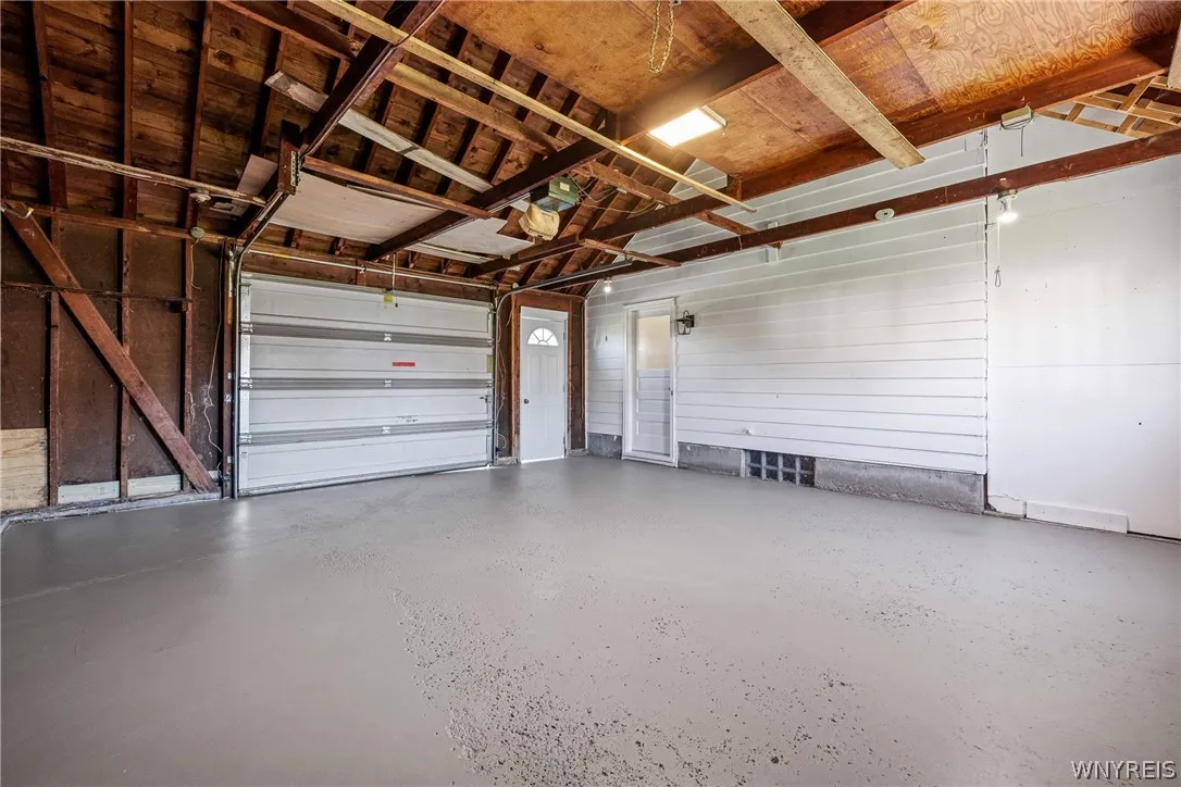 16 Singer Drive, West Seneca, New York 14224, West Seneca, New York 14224, 4 Bedroom Bedrooms, 6 Room Rooms,1 BathroomBathrooms,Residential,For Sale,16 Singer Drive, West Seneca, New York 14224,0,B1725035