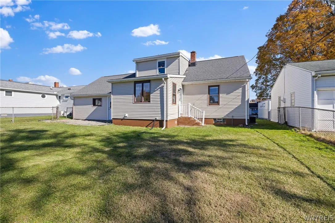 16 Singer Drive, West Seneca, New York 14224, West Seneca, New York 14224, 4 Bedroom Bedrooms, 6 Room Rooms,1 BathroomBathrooms,Residential,For Sale,16 Singer Drive, West Seneca, New York 14224,0,B1725035