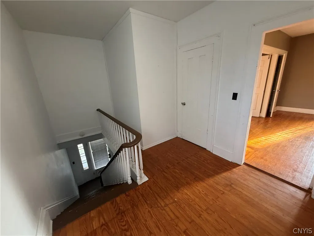 142 Washington Street B, Manlius, New York 13104, Manlius, New York 13104, 2 Bedroom Bedrooms, 6 Room Rooms,1 BathroomBathrooms,Residential Lease,For Rent,142 Washington Street B, Manlius, New York 13104,0,S1725164