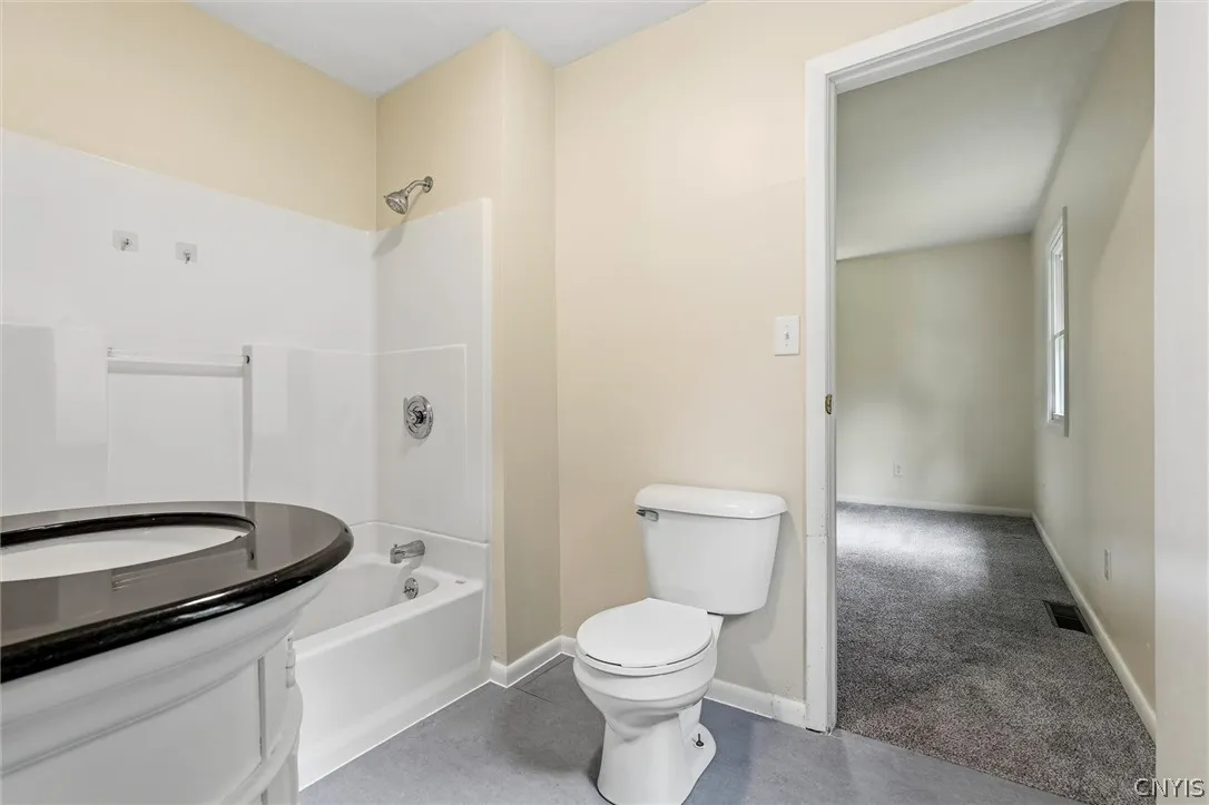 5 Hill Street, Elbridge, New York 13080, Elbridge, New York 13080, 5 Bedroom Bedrooms, 7 Room Rooms,2 BathroomBathrooms,Residential,For Sale,5 Hill Street, Elbridge, New York 13080,0,S1722570