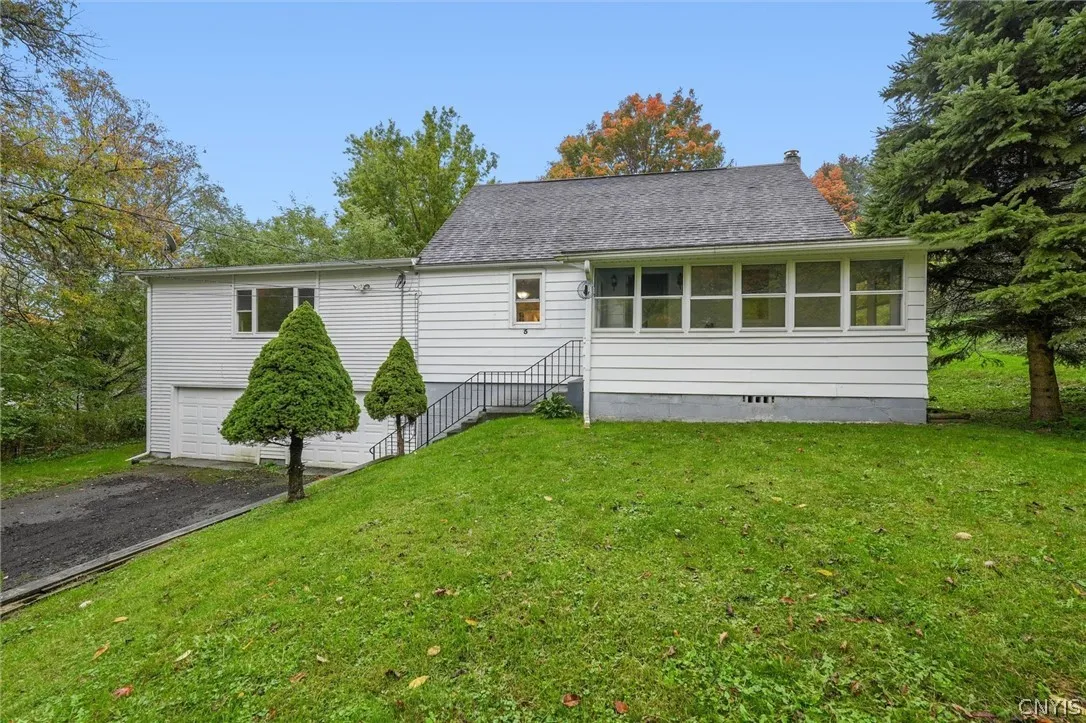 5 Hill Street, Elbridge, New York 13080, Elbridge, New York 13080, 5 Bedroom Bedrooms, 7 Room Rooms,2 BathroomBathrooms,Residential,For Sale,5 Hill Street, Elbridge, New York 13080,0,S1722570