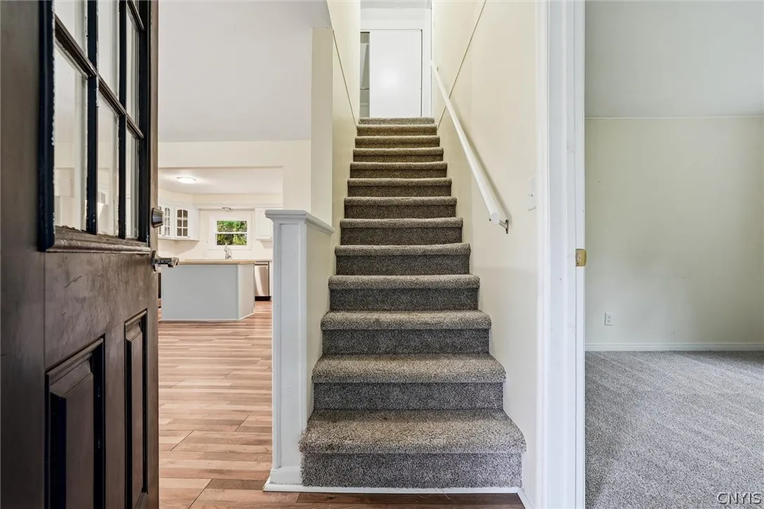 stairs to bedrooms up