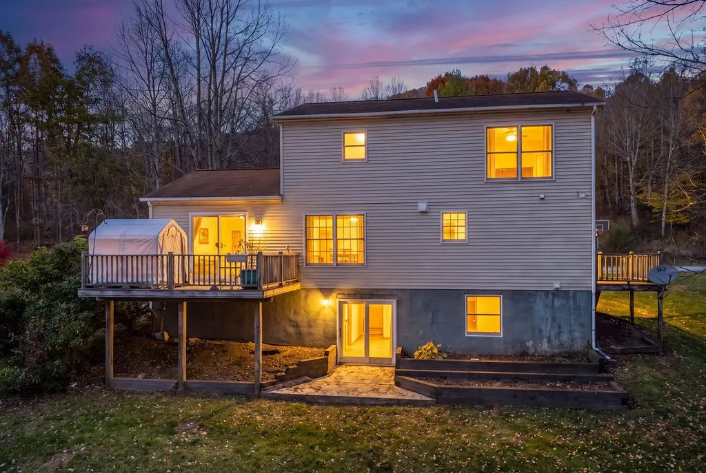 379 Tanzer Lane, Middletown, New York 12455, Middletown, New York 12455, 6 Bedroom Bedrooms, 15 Room Rooms,3 BathroomBathrooms,Residential,For Sale,379 Tanzer Lane, Middletown, New York 12455,0,R1724894