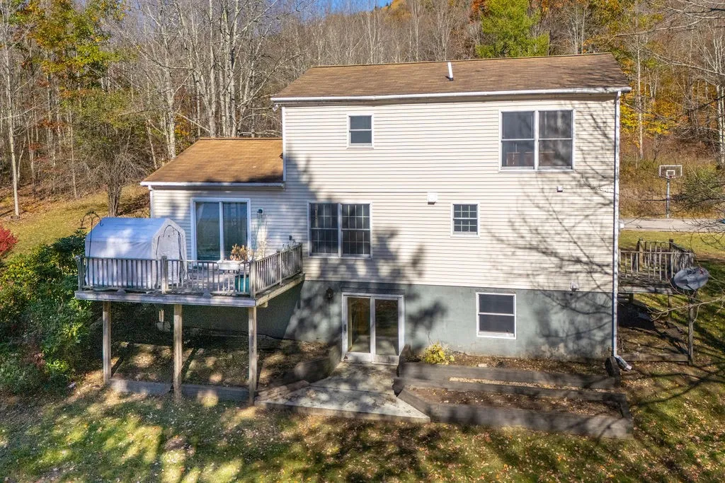 379 Tanzer Lane, Middletown, New York 12455, Middletown, New York 12455, 6 Bedroom Bedrooms, 15 Room Rooms,3 BathroomBathrooms,Residential,For Sale,379 Tanzer Lane, Middletown, New York 12455,0,R1724894