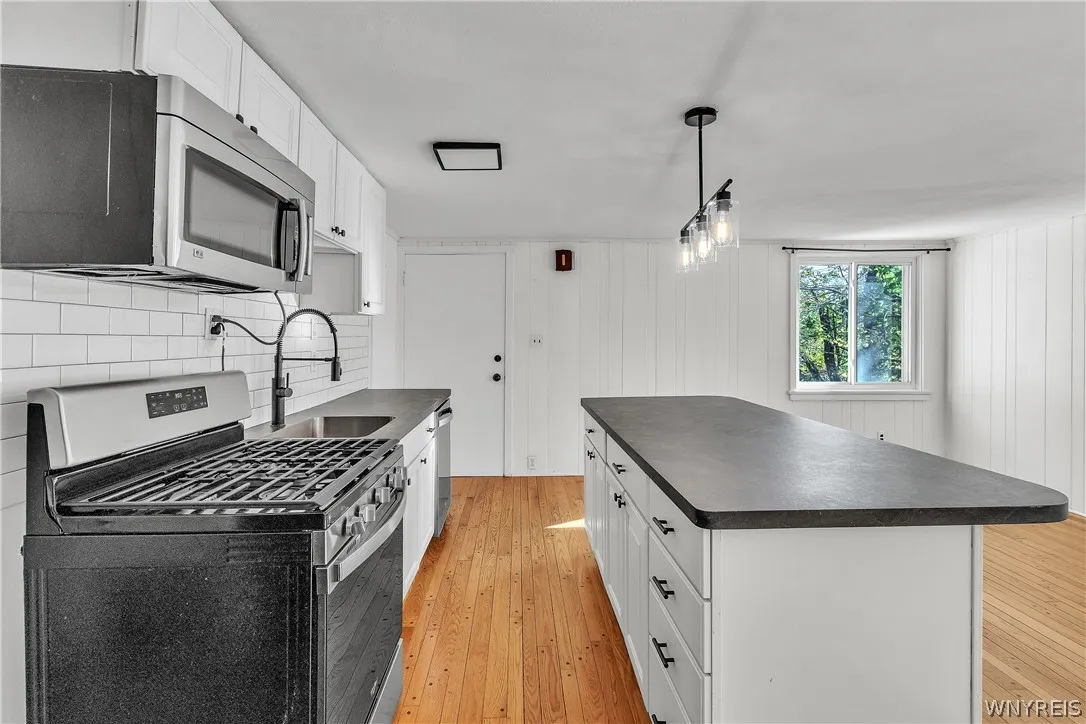 4125 Connection Drive, Clarence, New York 14221, Clarence, New York 14221, 5 Bedroom Bedrooms, ,2 BathroomBathrooms,Residential,For Sale,4125 Connection Drive, Clarence, New York 14221,0,B1723745