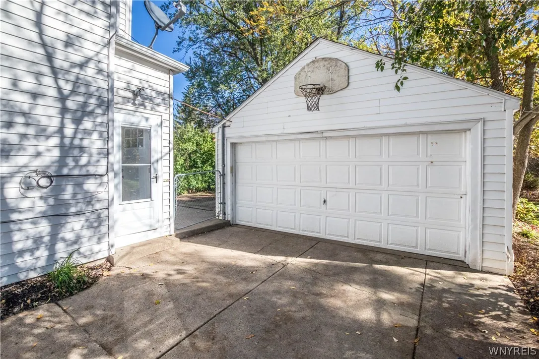 4125 Connection Drive, Clarence, New York 14221, Clarence, New York 14221, 5 Bedroom Bedrooms, ,2 BathroomBathrooms,Residential,For Sale,4125 Connection Drive, Clarence, New York 14221,0,B1723745