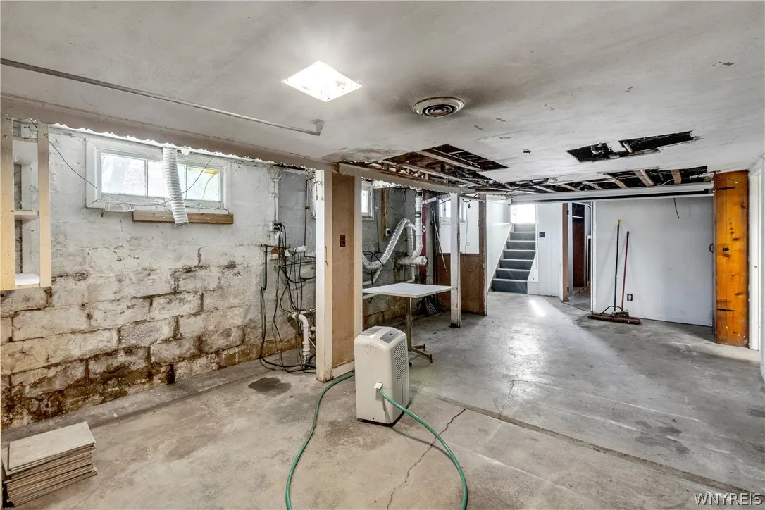 4125 Connection Drive, Clarence, New York 14221, Clarence, New York 14221, 5 Bedroom Bedrooms, ,2 BathroomBathrooms,Residential,For Sale,4125 Connection Drive, Clarence, New York 14221,0,B1723745