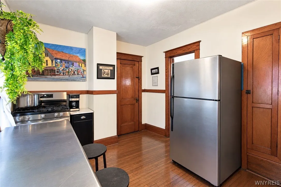 123 Esser Avenue, Buffalo, New York 14207, Buffalo, New York 14207, 2 Bedroom Bedrooms, 7 Room Rooms,1 BathroomBathrooms,Residential,For Sale,123 Esser Avenue, Buffalo, New York 14207,0,B1725193