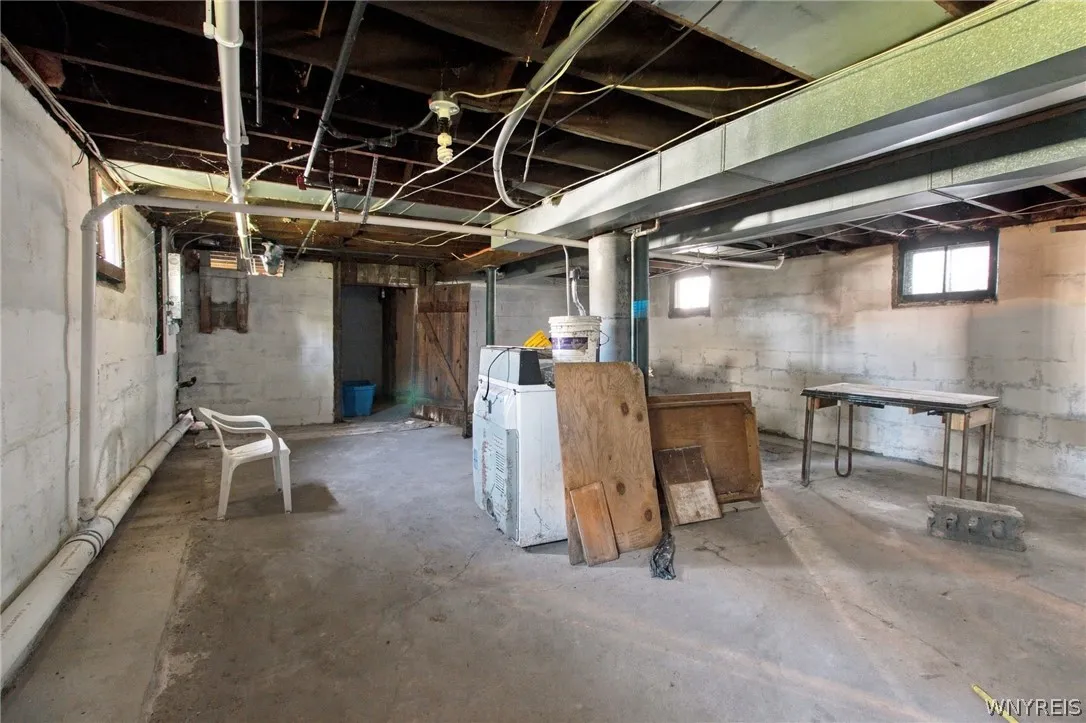 123 Esser Avenue, Buffalo, New York 14207, Buffalo, New York 14207, 2 Bedroom Bedrooms, 7 Room Rooms,1 BathroomBathrooms,Residential,For Sale,123 Esser Avenue, Buffalo, New York 14207,0,B1725193