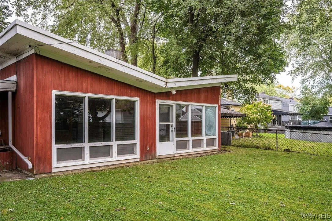 57 Bernhardt Dr, Amherst, New York 14226, Amherst, New York 14226, 3 Bedroom Bedrooms, 7 Room Rooms,1 BathroomBathrooms,Residential,For Sale,57 Bernhardt Dr, Amherst, New York 14226,0,B1723943