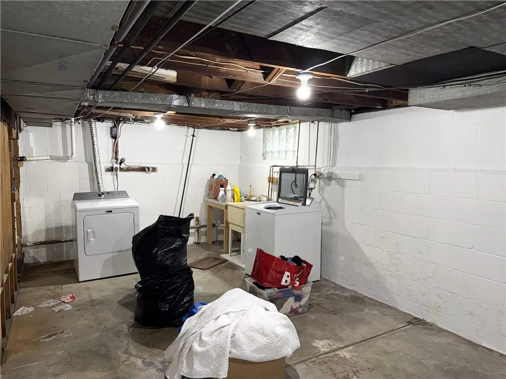 195 Fowler Avenue, Tonawanda, New York 14217, Tonawanda, New York 14217, 4 Bedroom Bedrooms, ,2 BathroomBathrooms,Residential,For Sale,195 Fowler Avenue, Tonawanda, New York 14217,0,R1725217