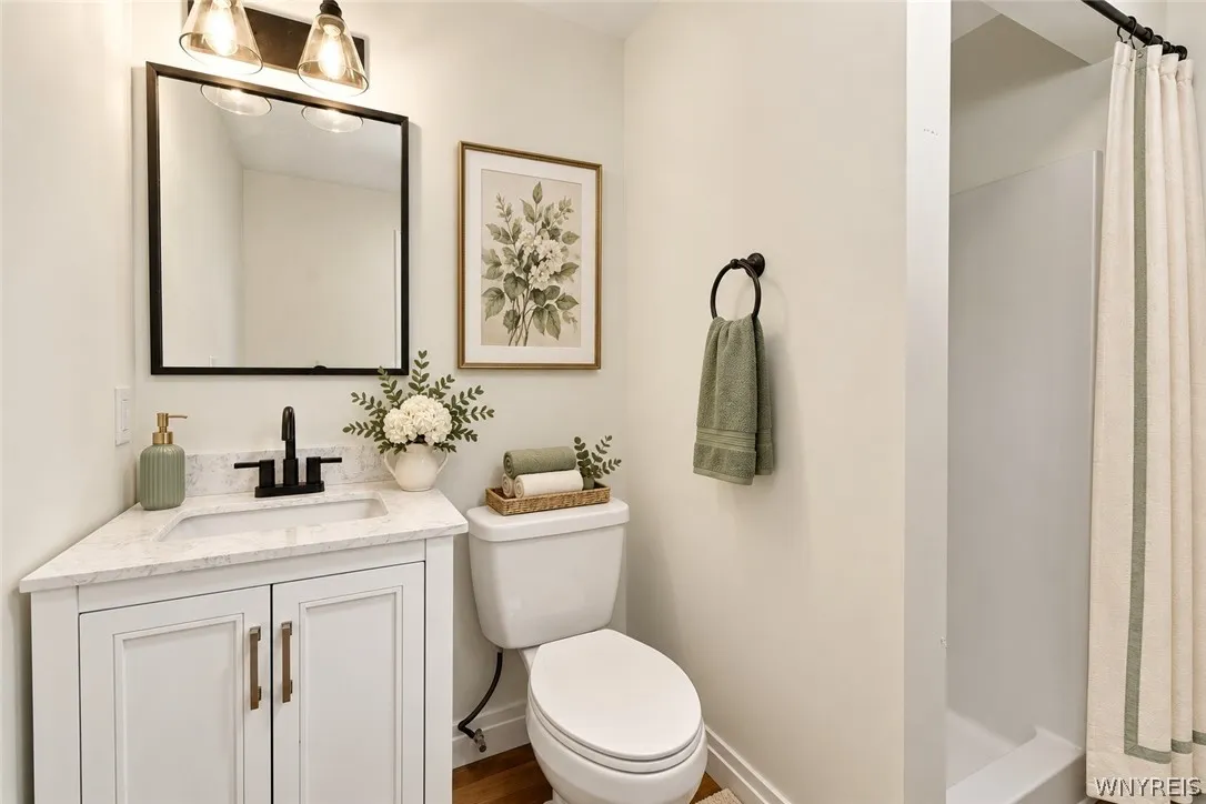 full bath 2 digitally staged