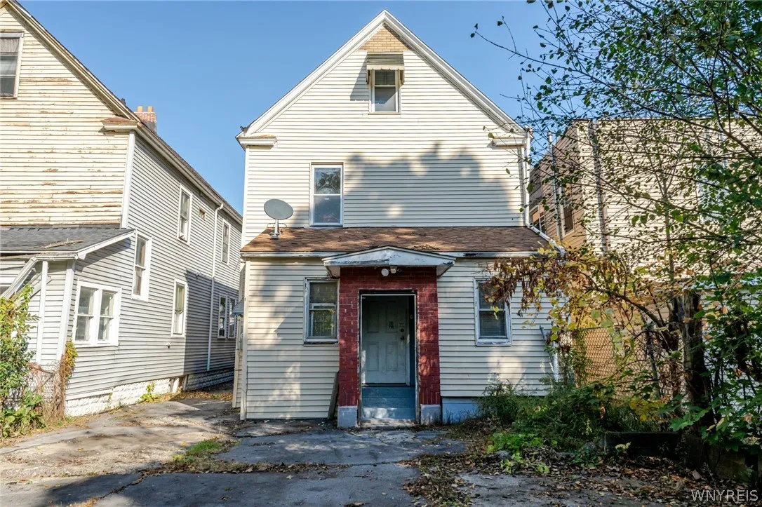 269 Grote Street, Buffalo, New York 14207, Buffalo, New York 14207, 6 Bedroom Bedrooms, ,2 BathroomBathrooms,Residential,For Sale,269 Grote Street, Buffalo, New York 14207,0,B1725028