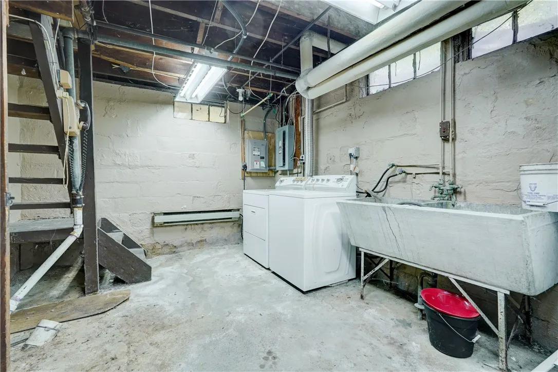 9 Brook Road, Pittsford, New York 14534, Pittsford, New York 14534, 3 Bedroom Bedrooms, 8 Room Rooms,1 BathroomBathrooms,Residential,For Sale,9 Brook Road, Pittsford, New York 14534,0,R1724953