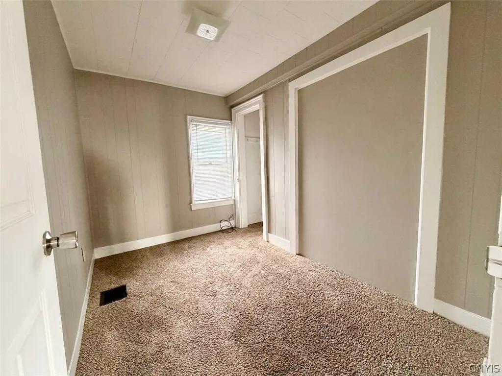 179 West 3rd Street, Oswego, New York 13126, Oswego, New York 13126, 7 Bedroom Bedrooms, ,2 BathroomBathrooms,Residential,For Sale,179 West 3rd Street, Oswego, New York 13126,0,S1725223