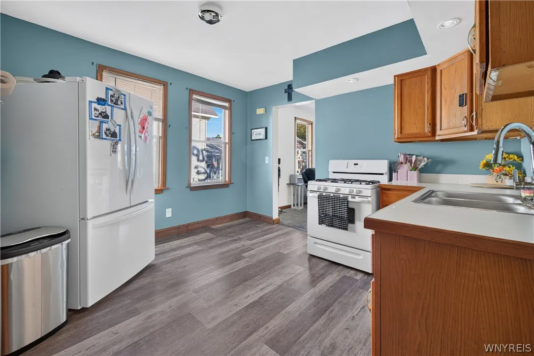 110 Orlando Street, Buffalo, New York 14210, Buffalo, New York 14210, 4 Bedroom Bedrooms, ,2 BathroomBathrooms,Residential,For Sale,110 Orlando Street, Buffalo, New York 14210,0,B1724859