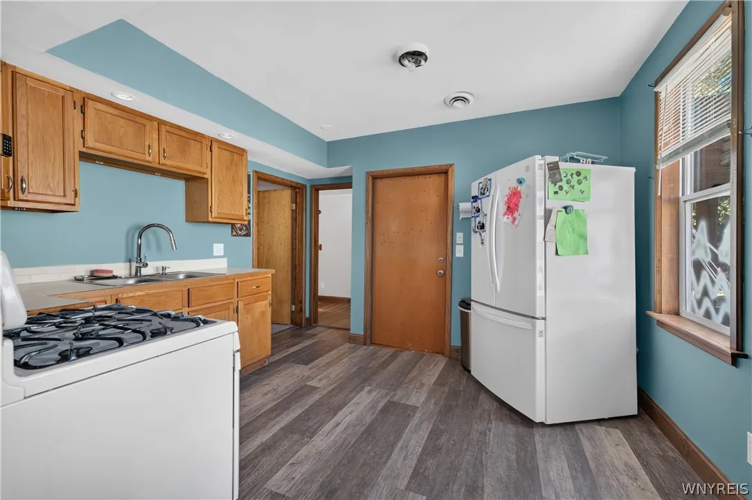110 Orlando Street, Buffalo, New York 14210, Buffalo, New York 14210, 4 Bedroom Bedrooms, ,2 BathroomBathrooms,Residential,For Sale,110 Orlando Street, Buffalo, New York 14210,0,B1724859