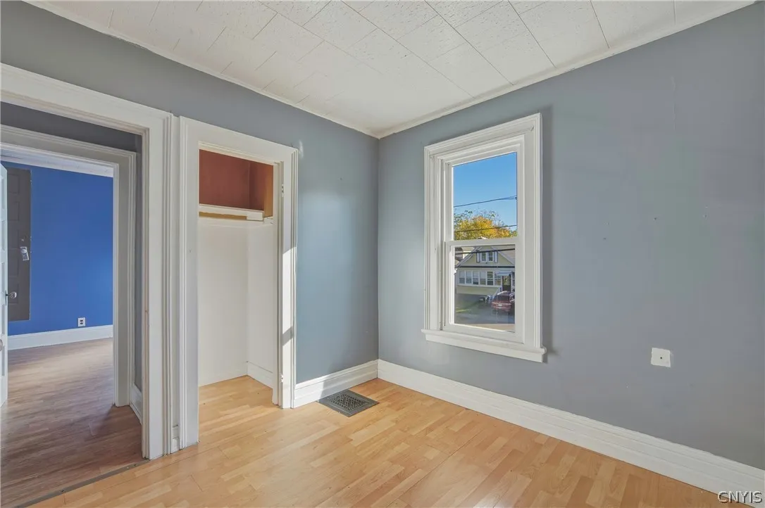 116 Herriman Street, Syracuse, New York 13204, Syracuse, New York 13204, 4 Bedroom Bedrooms, 7 Room Rooms,1 BathroomBathrooms,Residential,For Sale,116 Herriman Street, Syracuse, New York 13204,0,S1724949