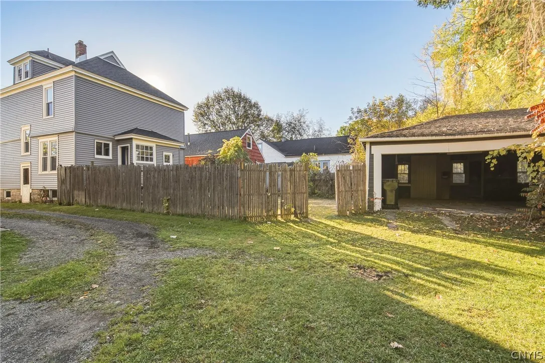 116 Herriman Street, Syracuse, New York 13204, Syracuse, New York 13204, 4 Bedroom Bedrooms, 7 Room Rooms,1 BathroomBathrooms,Residential,For Sale,116 Herriman Street, Syracuse, New York 13204,0,S1724949