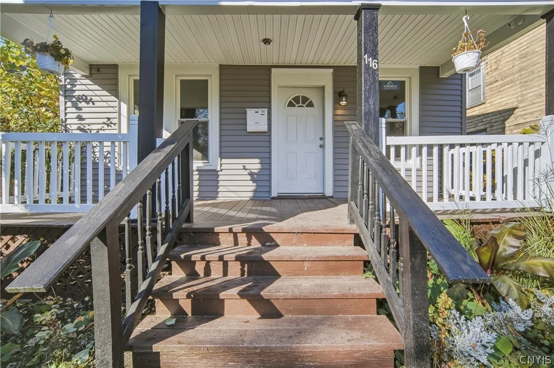 116 Herriman Street, Syracuse, New York 13204, Syracuse, New York 13204, 4 Bedroom Bedrooms, 7 Room Rooms,1 BathroomBathrooms,Residential,For Sale,116 Herriman Street, Syracuse, New York 13204,0,S1724949