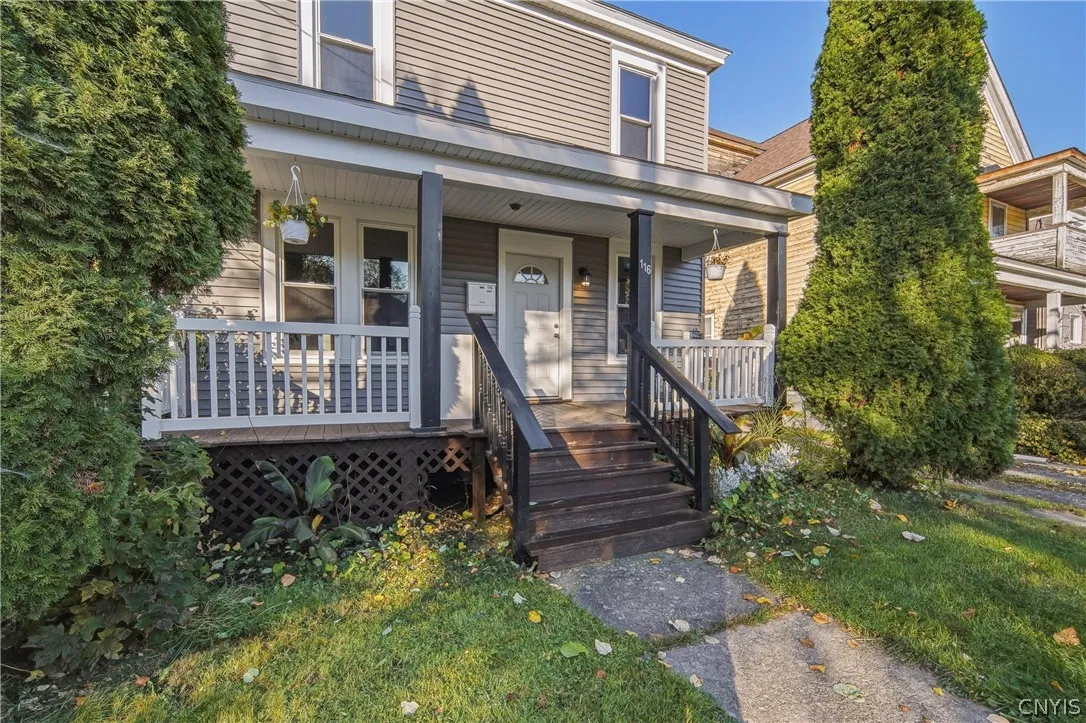 116 Herriman Street, Syracuse, New York 13204, Syracuse, New York 13204, 4 Bedroom Bedrooms, 7 Room Rooms,1 BathroomBathrooms,Residential,For Sale,116 Herriman Street, Syracuse, New York 13204,0,S1724949