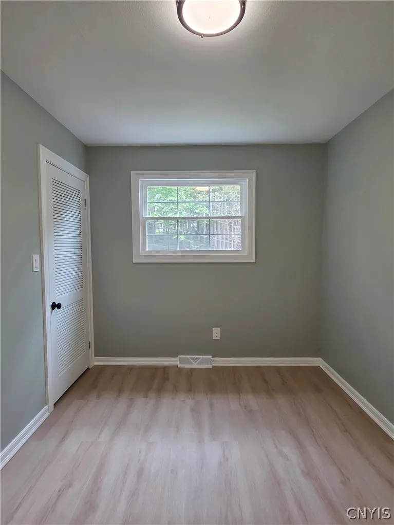 28 Chestnut Street, Kirkland, New York 13323, Kirkland, New York 13323, 4 Bedroom Bedrooms, 7 Room Rooms,2 BathroomBathrooms,Residential,For Sale,28 Chestnut Street, Kirkland, New York 13323,0,S1725238