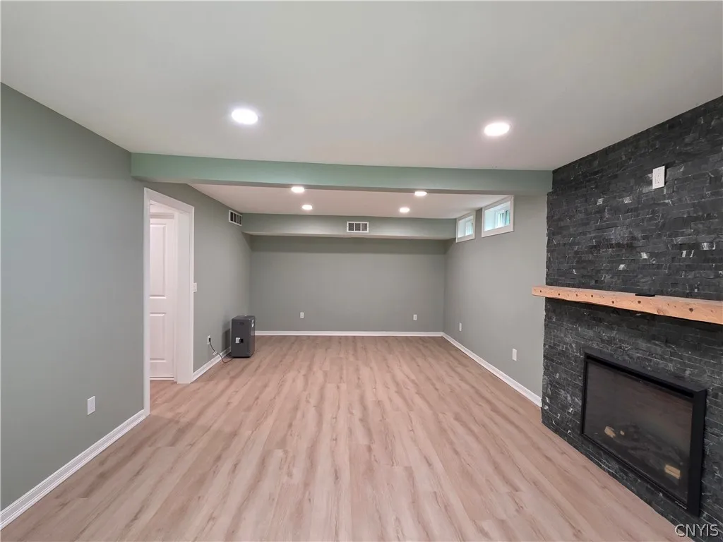28 Chestnut Street, Kirkland, New York 13323, Kirkland, New York 13323, 4 Bedroom Bedrooms, 7 Room Rooms,2 BathroomBathrooms,Residential,For Sale,28 Chestnut Street, Kirkland, New York 13323,0,S1725238