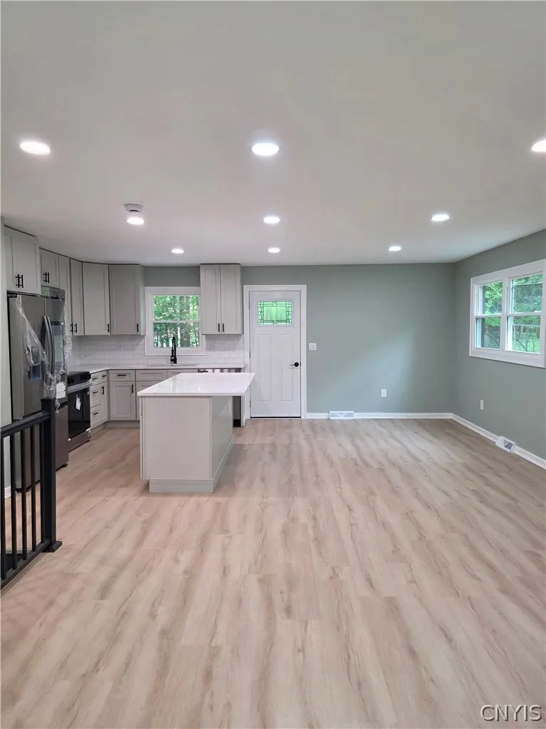 28 Chestnut Street, Kirkland, New York 13323, Kirkland, New York 13323, 4 Bedroom Bedrooms, 7 Room Rooms,2 BathroomBathrooms,Residential,For Sale,28 Chestnut Street, Kirkland, New York 13323,0,S1725238