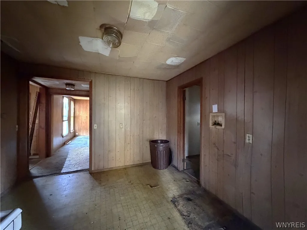 24 East Jefferson Street, Salamanca, New York 1477, Salamanca, New York 14779, 3 Bedroom Bedrooms, 7 Room Rooms,1 BathroomBathrooms,Residential,For Sale,24 East Jefferson Street, Salamanca, New York 1477,0,B1724283