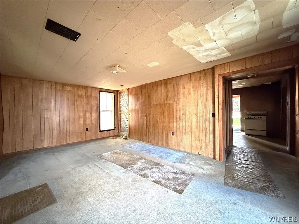 24 East Jefferson Street, Salamanca, New York 1477, Salamanca, New York 14779, 3 Bedroom Bedrooms, 7 Room Rooms,1 BathroomBathrooms,Residential,For Sale,24 East Jefferson Street, Salamanca, New York 1477,0,B1724283