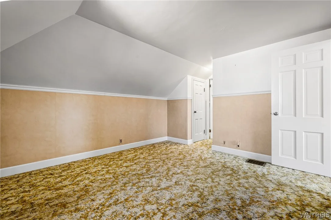 178 Deerhurst Park Boulevard, Tonawanda, New York, Tonawanda, New York 14217, 4 Bedroom Bedrooms, 10 Room Rooms,2 BathroomBathrooms,Residential,For Sale,178 Deerhurst Park Boulevard, Tonawanda, New York ,0,B1724046