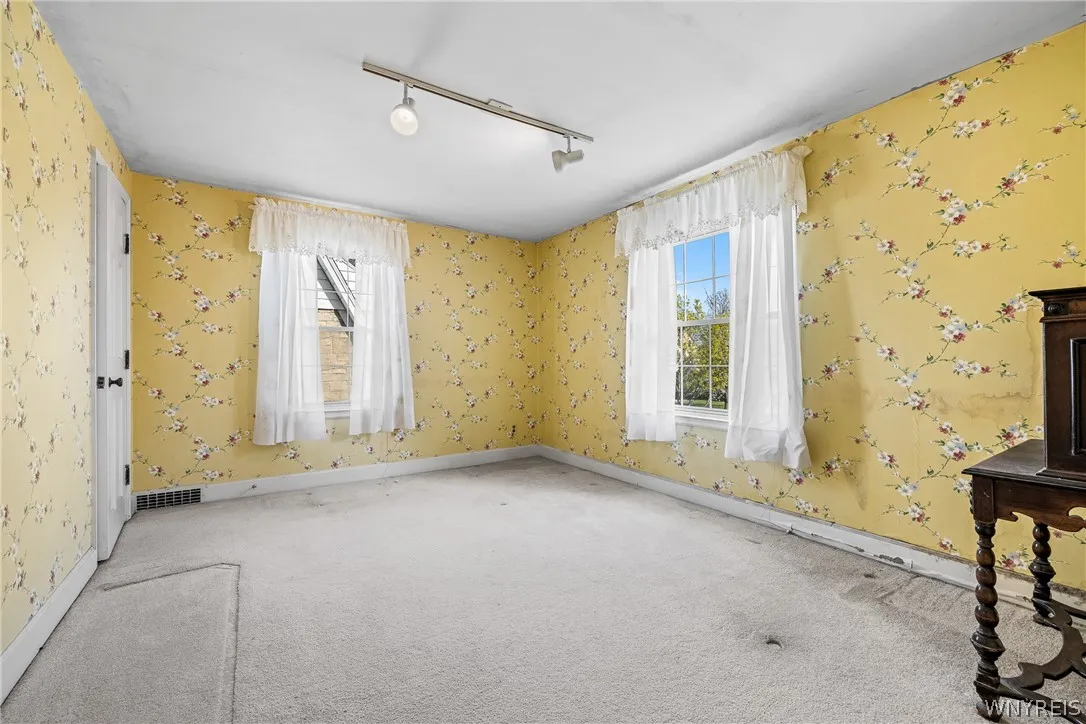 178 Deerhurst Park Boulevard, Tonawanda, New York, Tonawanda, New York 14217, 4 Bedroom Bedrooms, 10 Room Rooms,2 BathroomBathrooms,Residential,For Sale,178 Deerhurst Park Boulevard, Tonawanda, New York ,0,B1724046