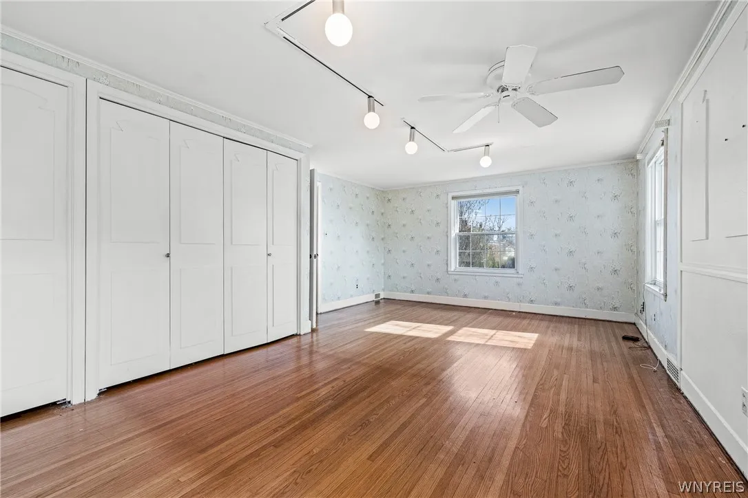 178 Deerhurst Park Boulevard, Tonawanda, New York, Tonawanda, New York 14217, 4 Bedroom Bedrooms, 10 Room Rooms,2 BathroomBathrooms,Residential,For Sale,178 Deerhurst Park Boulevard, Tonawanda, New York ,0,B1724046