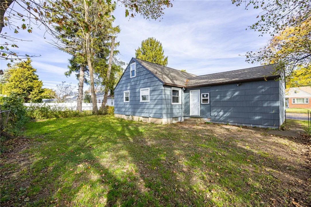 29 Florack Street, Rochester, New York 14621, Rochester, New York 14621, 3 Bedroom Bedrooms, 6 Room Rooms,1 BathroomBathrooms,Residential,For Sale,29 Florack Street, Rochester, New York 14621,0,R1725249