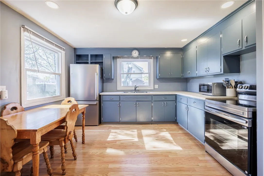 29 Florack Street, Rochester, New York 14621, Rochester, New York 14621, 3 Bedroom Bedrooms, 6 Room Rooms,1 BathroomBathrooms,Residential,For Sale,29 Florack Street, Rochester, New York 14621,0,R1725249