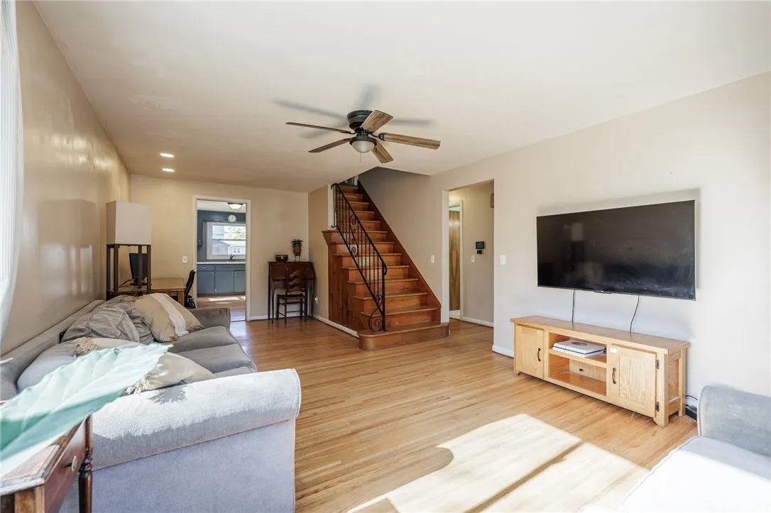 29 Florack Street, Rochester, New York 14621, Rochester, New York 14621, 3 Bedroom Bedrooms, 6 Room Rooms,1 BathroomBathrooms,Residential,For Sale,29 Florack Street, Rochester, New York 14621,0,R1725249