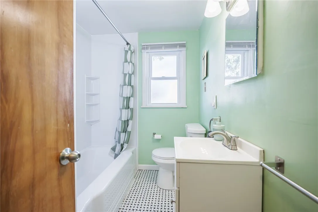29 Florack Street, Rochester, New York 14621, Rochester, New York 14621, 3 Bedroom Bedrooms, 6 Room Rooms,1 BathroomBathrooms,Residential,For Sale,29 Florack Street, Rochester, New York 14621,0,R1725249