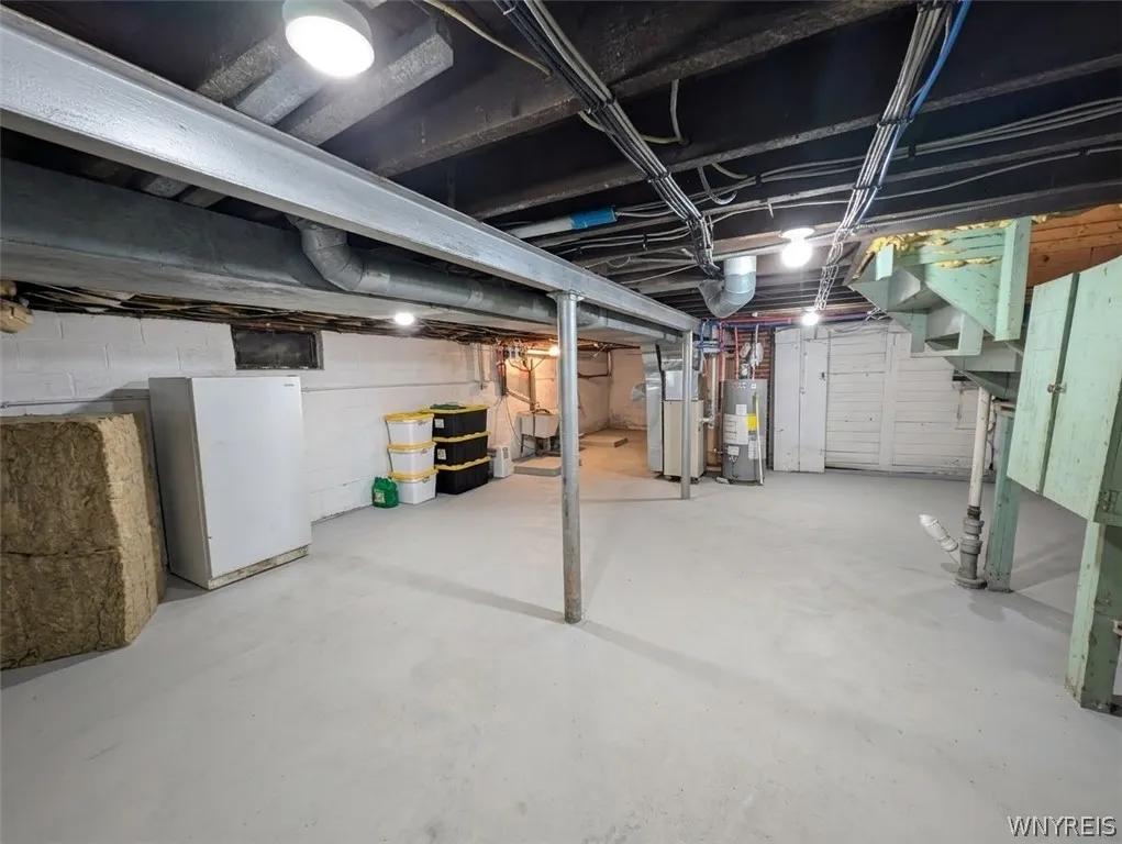 129 Clarence Avenue, Buffalo, New York 14215, Buffalo, New York 14215, 4 Bedroom Bedrooms, 8 Room Rooms,1 BathroomBathrooms,Residential,For Sale,129 Clarence Avenue, Buffalo, New York 14215,0,B1724831