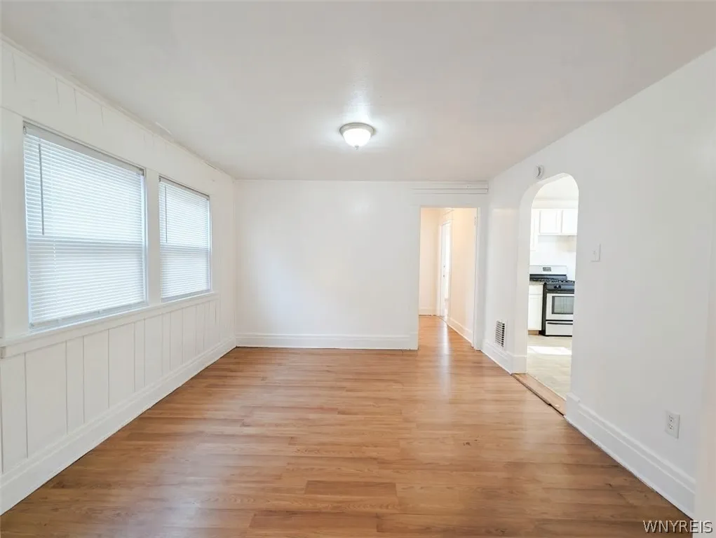 129 Clarence Avenue, Buffalo, New York 14215, Buffalo, New York 14215, 4 Bedroom Bedrooms, 8 Room Rooms,1 BathroomBathrooms,Residential,For Sale,129 Clarence Avenue, Buffalo, New York 14215,0,B1724831
