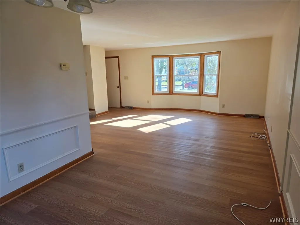 108 Glenhaven Drive, Amherst, New York 14228, Amherst, New York 14228, 6 Bedroom Bedrooms, ,2 BathroomBathrooms,Residential,For Sale,108 Glenhaven Drive, Amherst, New York 14228,0,B1723179