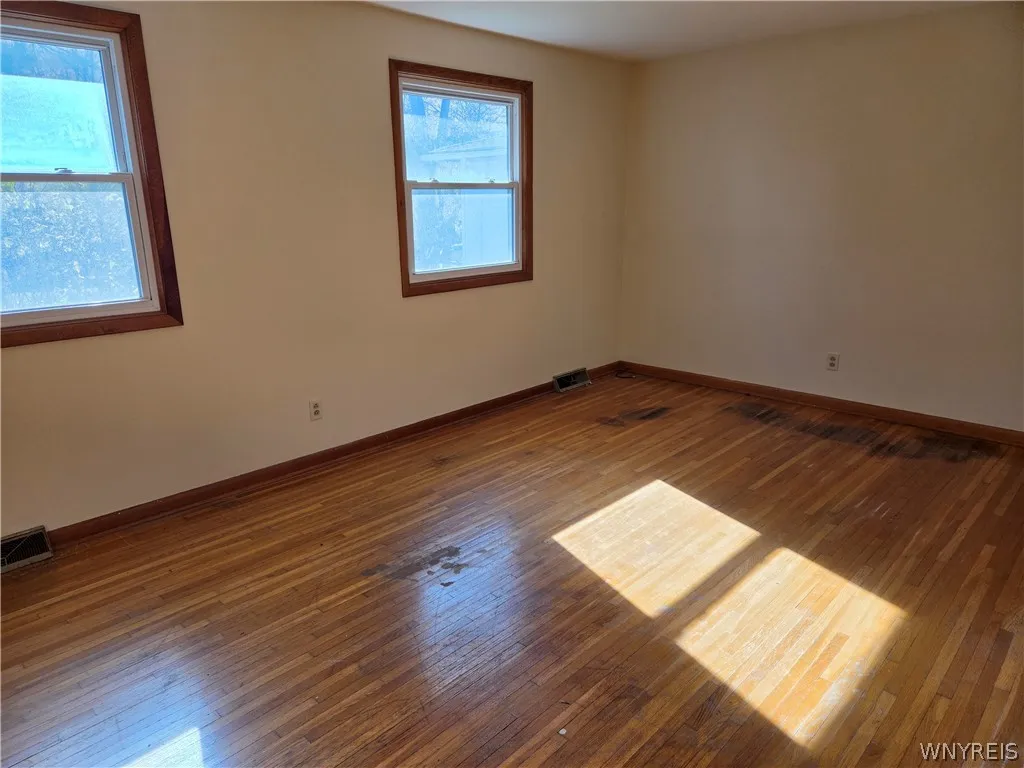 108 Glenhaven Drive, Amherst, New York 14228, Amherst, New York 14228, 6 Bedroom Bedrooms, ,2 BathroomBathrooms,Residential,For Sale,108 Glenhaven Drive, Amherst, New York 14228,0,B1723179